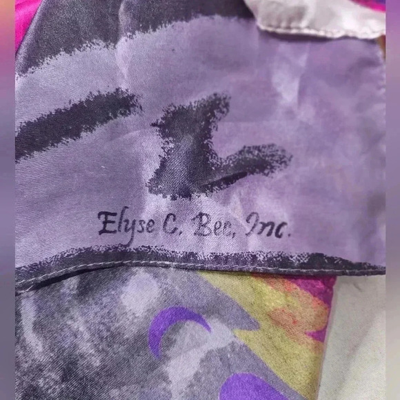 Elyse C Bec Inc 100%Silk Color Abstract Statement Scarf 35x35 inch Made in India - Picture 2 of 6